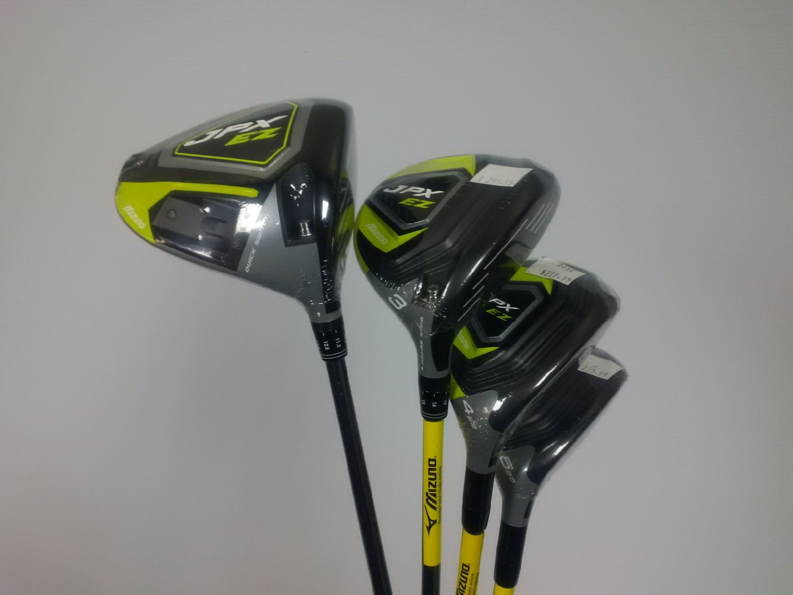 Mizuno Women's Set of 4 Clubs Riverside Golf Golf Clubs Golf Bags Golfing Equipment