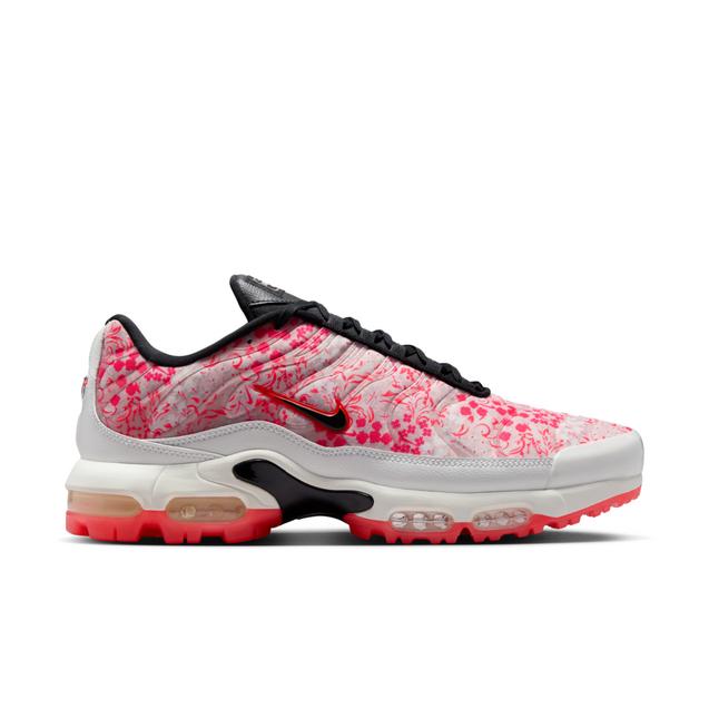 womens white and pink air max